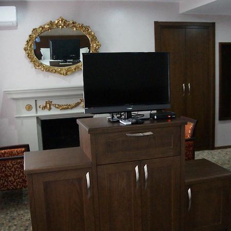 Old Metekhi Hotel Tiflis Dış mekan fotoğraf