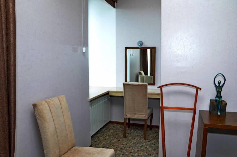Old Metekhi Hotel Tiflis Dış mekan fotoğraf